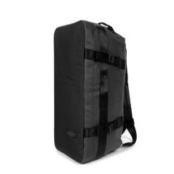 Torba z polaru Eastpak Duffel. Czarne torebki klasyczne damskie Eastpak, bez wzorów, z polaru, bez dodatków. Za 532.35 zł.