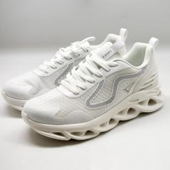 Buty sportowe DIMU białe. Białe buty sportowe na co dzień damskie Legea, bez wzorów, na fitness i siłownię. W wyprzedaży za 124.00 zł.