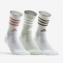 Skarpety sportowe tenis ADIDAS wysokie 3 pary. Białe skarpetki damskie Adidas, bez wzorów, z bawełny. W wyprzedaży za 59.99 zł.