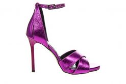 Sandały Bayla-157 4563 158-P Fuksja Lico 157040, Skóra naturalna - 38. Czerwone sandały damskie Bayla, bez wzorów, z materiału, bez obcasa, na platformie. W wyprzedaży za 224.10 zł.