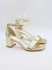 Bellucci Sandały w kolorze złotym na obcasie rozmiar: 39. Żółte sandały damskie Bellucci, bez wzorów, bez obcasa, na koturnie. Za 104.99 zł.