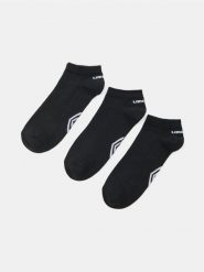 Krótkie skarpetki Umbro 3 pack - czarny. Czarne skarpetki męskie Sinsay, bez wzorów. Za 19.99 zł.