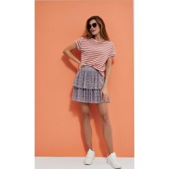 Spódnica mini z falbanami niebieska. Niebieskie spódniczki damskie MOODO, m, bez wzorów, z gumy, mini, trapezowe. W wyprzedaży za 19.99 zł.