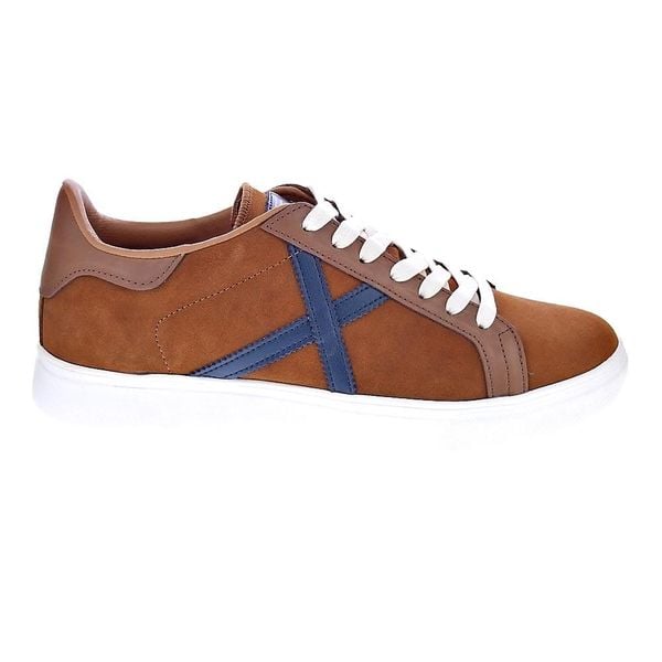 Tenisówki Munich Model Rete 98 Kolor Jasnobrązowy. Brązowe trampki i tenisówki męskie munich, bez wzorów, z materiału, bez zapięcia. Za 467.90 zł.
