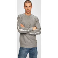 Calvin Klein Jeans - Bluza. Szare bluzy bez kaptura męskie Calvin Klein Jeans, l, z bawełny. W wyprzedaży za 199.90 zł.