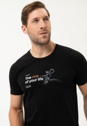 Czarny t-shirt z printem T-TOURING. Czarne t-shirty męskie Volcano, l, bez wzorów, z bawełny, bez kołnierzyka. Za 59.99 zł.