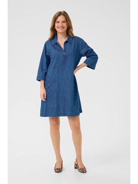 CULTURE Sukienka dżinsowa w kolorze niebieskim rozmiar: S. Niebieskie sukienki damskie Culture, na co dzień, s, bez wzorów, bez kołnierzyka, bez ramiączek, midi, proste. Za 165.99 zł.