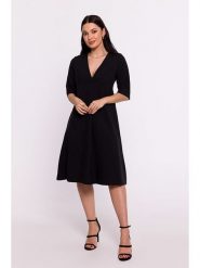 Be Wear Sukienka w kolorze czarnym rozmiar: XL. Czarne sukienki damskie Be Wear, xl, bez wzorów, bez kołnierzyka, bez ramiączek, midi. Za 153.71 zł.