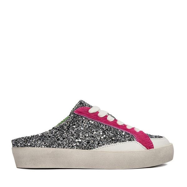 Klapki Eva Minge. Szare klapki damskie Eva Minge, bez wzorów, bez obcasa. Za 379.99 zł.