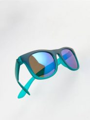 Okulary przeciwsłoneczne - niebieski. Niebieskie okulary przeciwsłoneczne dziecięce Reserved. W wyprzedaży za 17.99 zł.