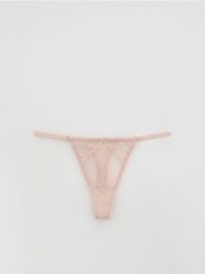 Koronkowe majtki typu stringi - pastelowy róż. Czerwone stringi damskie Reserved, l, bez wzorów, z koronki. Za 39.99 zł.