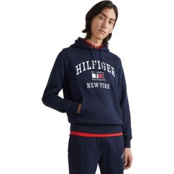 Bluza z kapturem Tommy Hilfiger Modern Varsity, Mężczyźni. Niebieskie bluzy z kapturem męskie Tommy Hilfiger, l, z bawełny. Za 690.00 zł.