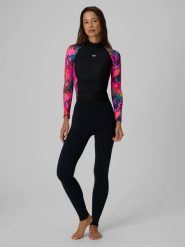 4F Legginsy do pływania i sportów wodnych z filtrem UPF50+ damskie - czarne M. Czarne legginsy damskie 4f, l, bez wzorów, z dzianiny. Za 129.99 zł.