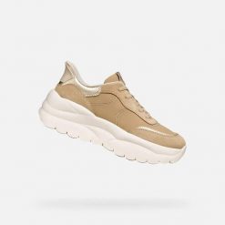 Buty sportowe damskie Geox Xtors Plus. Brązowe buty sportowe na co dzień damskie Geox, bez wzorów, z gumy. Za 446.50 zł.