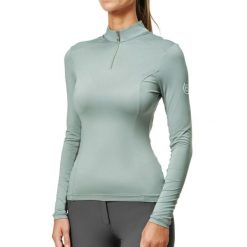 Damska koszulka do jazdy konnej Equestrian Stockholm Air Breeze. Zielone t-shirty damskie EQUESTRIAN STOCKHOLM, s, bez wzorów, bez kołnierzyka. Za 371.50 zł.