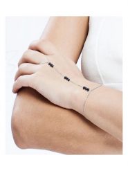 Pearline Srebrna bransoletka z perłami rozmiar: onesize. Czarne bransoletki damskie Pearline, srebrne. Za 152.99 zł.