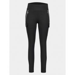 Spodnie cargo damskie Luhta Ino. Czarne spodnie materiałowe damskie Luhta, bez wzorów, eleganckie. Za 399.00 zł.