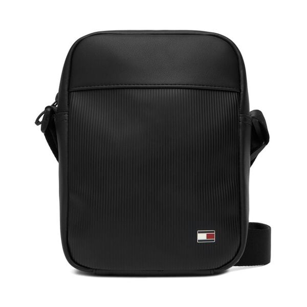 Saszetka Tommy Hilfiger. Czarne saszetki męskie Tommy Hilfiger. Za 299.99 zł.