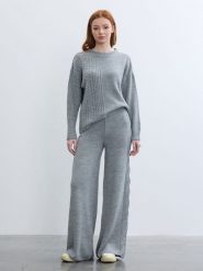 BGN Spodnie w kolorze szarym rozmiar: 38. Szare spodnie materiałowe damskie BGN, bez wzorów, z materiału. Za 143.99 zł.