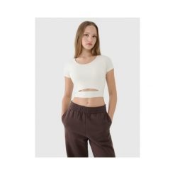 T-shirt crop top gładki damski 4F 4FRSS25TTSHF2695. Białe topy damskie 4f, bez wzorów, z bawełny, bez kołnierzyka. Za 34.99 zł.