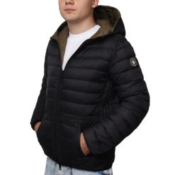 Kurtka męska dwustronna z kapturem U.S POLO ASSN. Czarne kurtki męskie U.S. Polo Assn., l, bez wzorów, z kapturem. W wyprzedaży za 199.00 zł.