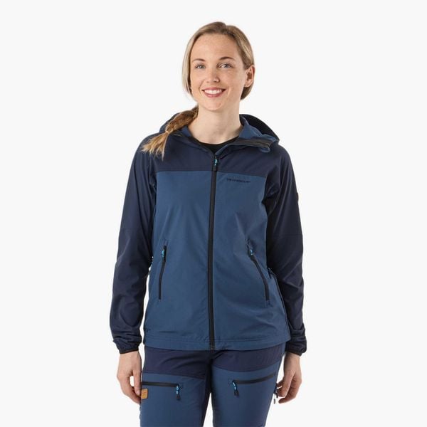 Kurtka outdoor hiking damska Swedemount Lofoten Stretch Jacket szybkoschnąca. Niebieskie kurtki damskie SWEDEMOUNT, l, bez wzorów, z materiału, z kapturem. Za 499.99 zł.