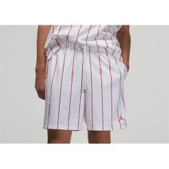 Spodnie koszykarskie męskie Nike Air Jordan Essentials. Czarne szorty męskie Nike, bez wzorów, z materiału, sportowe. Za 362.00 zł.