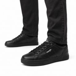 Buty męskie sportowe do chodzenia Wrangler RITCHY MEN LOW. Czarne buty sportowe na co dzień męskie Wrangler, z gumy, bez zapięcia, trekkingowe. Za 189.00 zł.