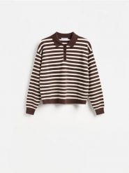 Sweter polo - brązowy. Brązowe swetry klasyczne damskie Reserved, l, z dzianiny, bez kołnierzyka. Za 129.99 zł.