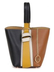 Mia Tomazzi Skórzana torebka w kolorze czarno-jasnobrązowym - 15 x 21 x 15 cm rozmiar: onesize. Brązowe torebki klasyczne damskie Mia Tomazzi, bez wzorów, z materiału, bez dodatków. Za 321.97 zł.