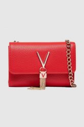 VALENTINO Czerwona kopertówka Divina. Czerwone torebki wieczorowe Valentino by Mario Valentino, bez wzorów, bez kołnierzyka, bez ramiączek. W wyprzedaży za 188.99 zł.