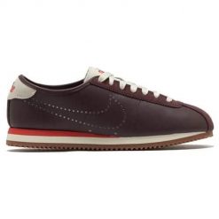 Buty do chodzenia damskie Nike Cortez Vintage. Czerwone buty sportowe na co dzień damskie Nike, bez wzorów, z gumy, trekkingowe, Nike Cortez. Za 725.00 zł.