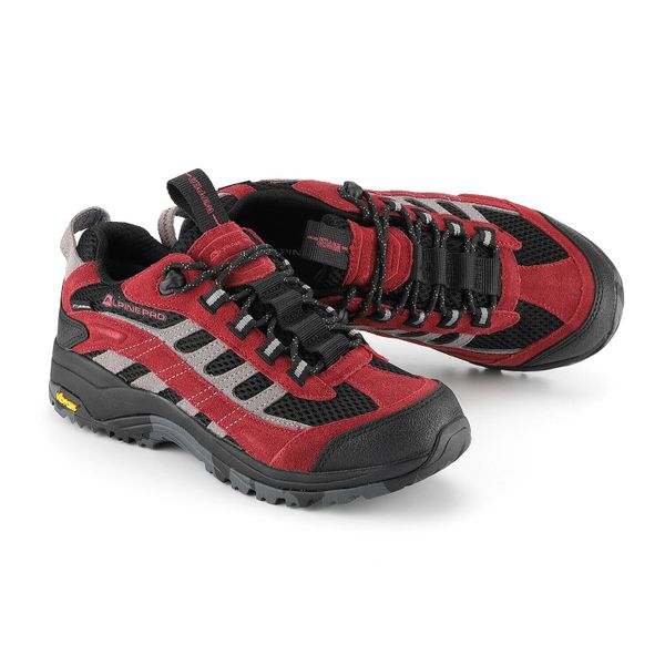 Buty trekkingowe niskie damskie Alpine Pro Okane Vibram. Czerwone obuwie trekkingowe damskie Alpine Pro. W wyprzedaży za 419.00 zł.