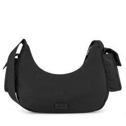 Torebka JENNY. Czarne torebki klasyczne damskie Jenny, bez wzorów, bez dodatków. Za 139.99 zł.