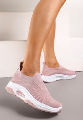 Różowe Wsuwane Buty Sportowe na Koturnie z Perforacją Mellarina. Czerwone czółenka damskie Born2be, bez wzorów, bez obcasa, na koturnie. Za 44.99 zł.