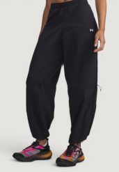 Spodnie Kobieta UNDER ARMOUR UA Rival Woven Bungee. Czarne spodnie sportowe damskie Under Armour, s, z poliesteru, na fitness i siłownię. Za 300.25 zł.