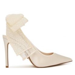 Sandały Steve Madden. Białe sandały damskie Steve Madden, bez wzorów, bez obcasa, na szpilce. Za 729.99 zł.