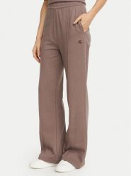 Calvin Klein Jeans Spodnie dresowe Monogram LV047H220G Beżowy ciemny Regular Fit. Brązowe spodnie dresowe damskie Calvin Klein Jeans, m, bez wzorów, z bawełny. Za 369.99 zł.