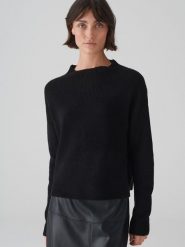 OPUS Sweter w kolorze czarnym rozmiar: 42. Czarne golfy damskie Opus, bez wzorów, z wełny, bez ramiączek. Za 175.67 zł.