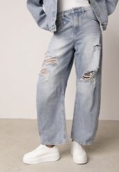 Niebieskie Jeansy z Bawełny z Wiskozą o Kroju Ballloon z Wysokim Stanem i Dziurami Mon. Niebieskie jeansy damskie Born2be, z podwyższonym stanem. Za 99.99 zł.