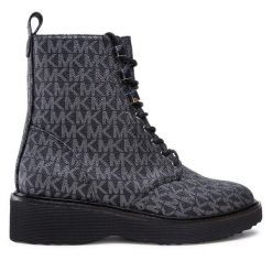Trapery MICHAEL Michael Kors. Czarne trapery damskie MICHAEL Michael Kors, bez obcasa. Za 1,319.00 zł.