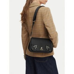 Torebka Beverly Hills Polo Club. Czarne torebki klasyczne damskie Beverly Hills Polo Club, bez wzorów, bez dodatków. Za 179.99 zł.