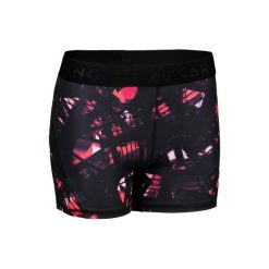 Spodenki fitness cardio damskie 500. Czerwone spodenki sportowe damskie DOMYOS, bez wzorów, z elastanu. W wyprzedaży za 29.99 zł.