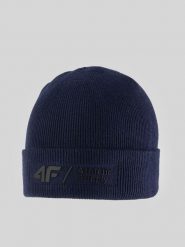 4F Czapka zimowa męska - granatowa Uniwersalny. Niebieskie czapki męskie 4f, na zimę, bez wzorów, z dzianiny, biznesowe. Za 69.99 zł.