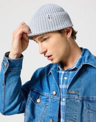 WRANGLE SIGN OFF MĘSKA CZAPKA BEANIE ZIMOWA CIEPŁA PEARL BLUE 112356871 W0M9007566. Niebieskie czapki męskie Wrangler, na zimę, bez wzorów. Za 79.99 zł.