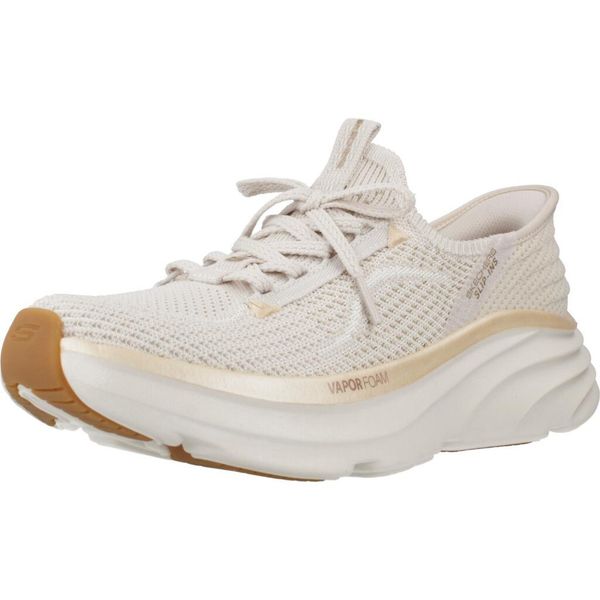 Buty SKECHERS SLIP-INS DLUX VAPOR EVENING Beżowy. Brązowe trampki i tenisówki damskie Skechers, bez wzorów, z tkaniny. Za 399.99 zł.