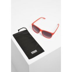 Okulary przeciwsłoneczne Urban Classics chirwa uc. Czerwone okulary przeciwsłoneczne damskie Urban Classics. Za 74.50 zł.
