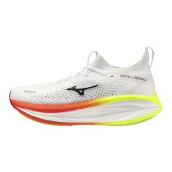 Buty do biegania Mizuno Neo Vista 3. Białe obuwie do biegania damskie Mizuno. Za 789.55 zł.