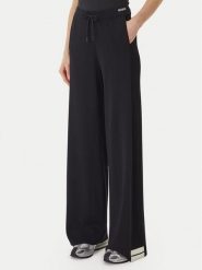 Guess Spodnie dzianinowe V6GB06 Z0651 Czarny Regular Fit. Czarne spodnie materiałowe damskie Guess, z aplikacjami, z dzianiny. Za 569.99 zł.