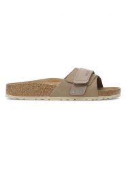 Birkenstock Skórzane klapki "Oita" w kolorze beżowym rozmiar: 40. Brązowe klapki damskie Birkenstock, bez wzorów, bez obcasa. Za 469.92 zł.
